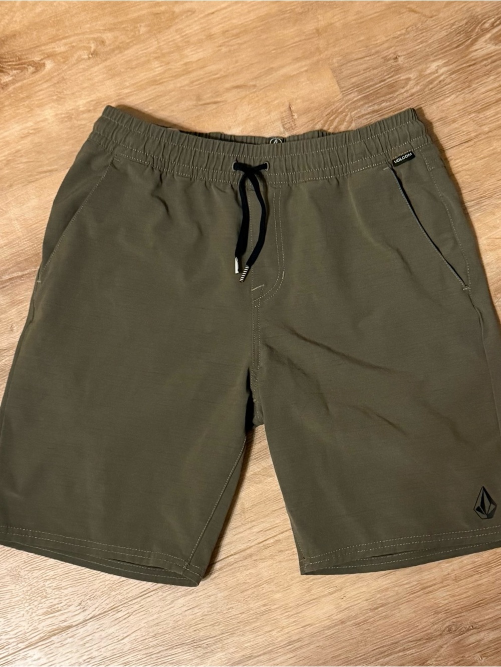 Volcom Men's Olive Drawstring Athletic Shorts